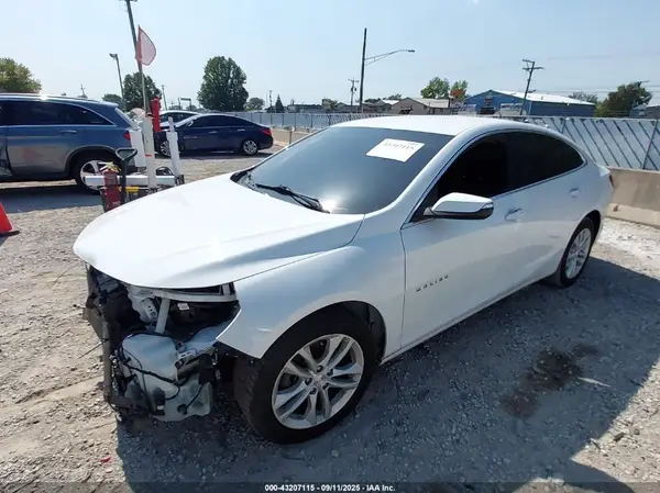 1G1ZE5ST8HF293872 2017 CHEVROLET MALIBU - Image 2