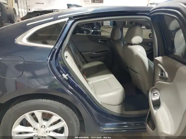1G1ZE5ST9HF100953 2017 CHEVROLET MALIBU - Image 8