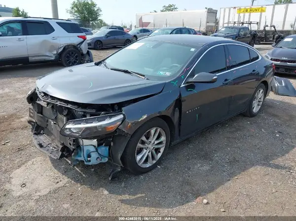 1G1ZE5ST9HF105750 2017 CHEVROLET MALIBU - Image 2