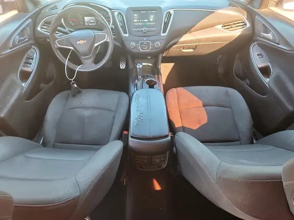 1G1ZE5ST9HF106283 2017 CHEVROLET MALIBU - Image 8