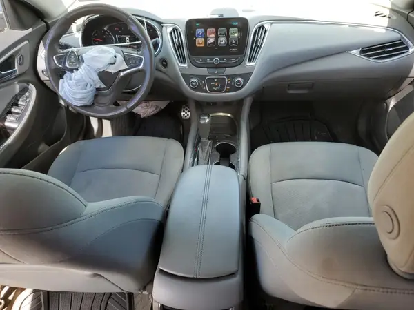 1G1ZE5ST9HF108423 2017 CHEVROLET MALIBU - Image 8