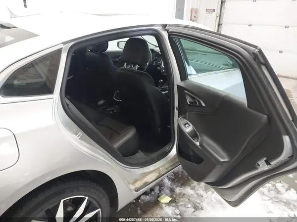1G1ZE5ST9HF121396 2017 CHEVROLET MALIBU - Image 8