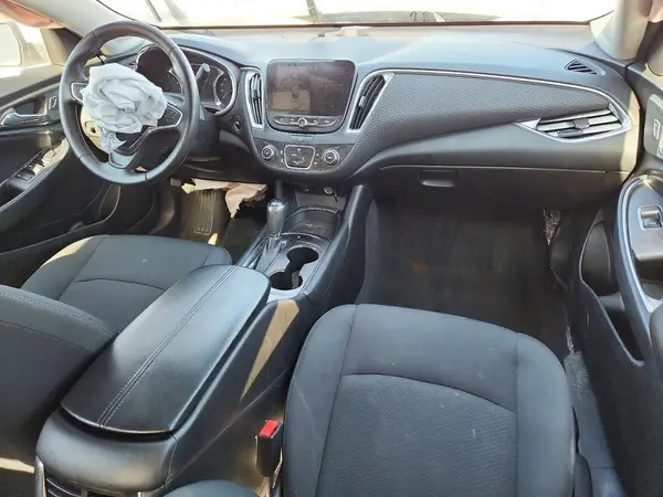 1G1ZE5ST9HF121804 2017 CHEVROLET MALIBU - Image 8