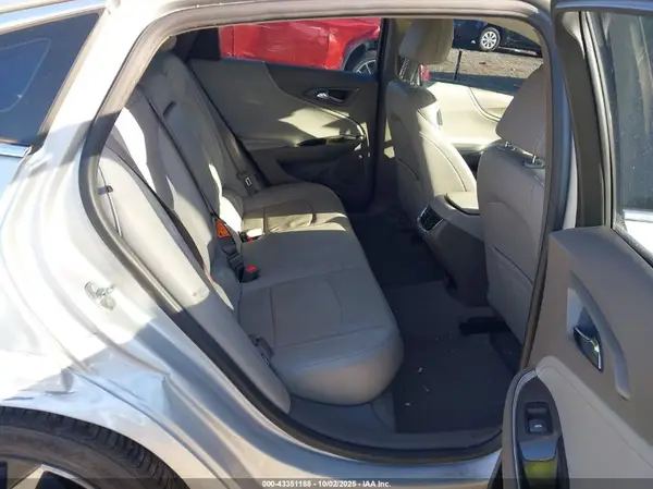 1G1ZE5ST9HF153992 2017 CHEVROLET MALIBU - Image 8