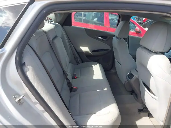 1G1ZE5ST9HF253784 2017 CHEVROLET MALIBU - Image 8