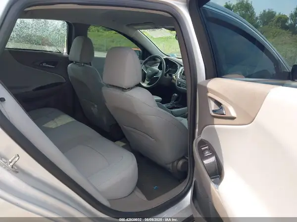 1G1ZE5ST9HF256734 2017 CHEVROLET MALIBU - Image 8