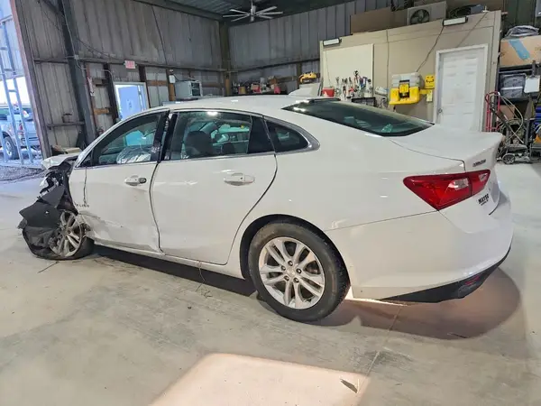 1G1ZE5STXGF202390 2016 CHEVROLET MALIBU - Image 2