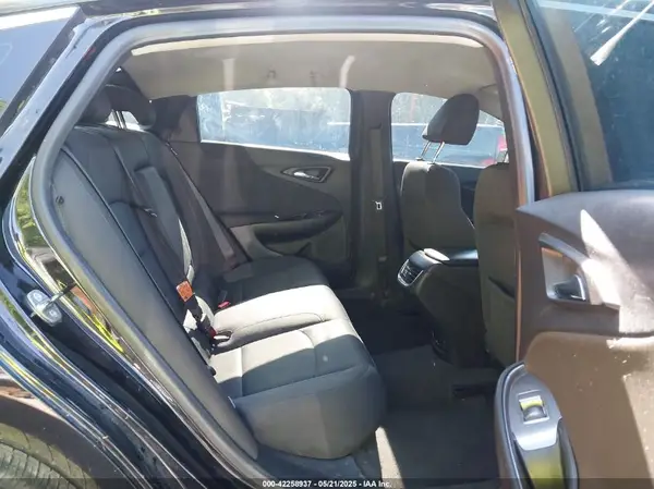 1G1ZE5STXGF236684 2016 CHEVROLET MALIBU - Image 8