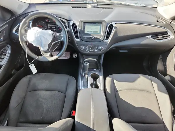 1G1ZE5STXGF301579 2016 CHEVROLET MALIBU - Image 8