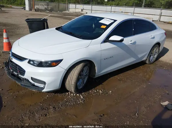 1G1ZE5STXGF329835 2016 CHEVROLET MALIBU - Image 2