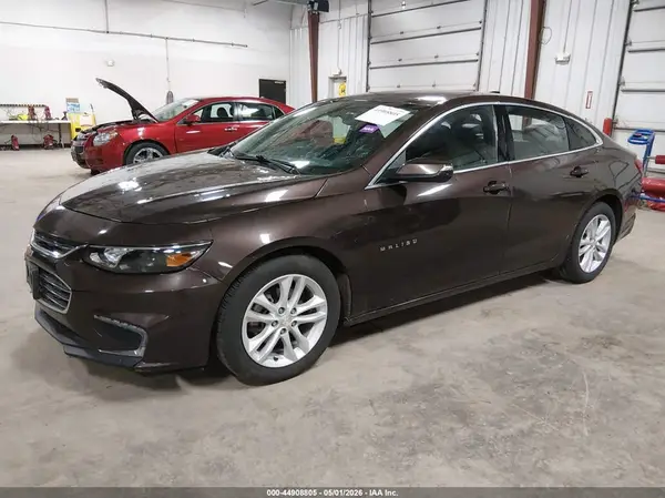 1G1ZE5STXGF330418 2016 CHEVROLET MALIBU - Image 2