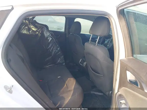1G1ZE5STXGF360115 2016 CHEVROLET MALIBU - Image 8