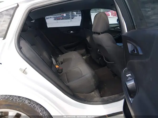 1G1ZE5STXHF105806 2017 CHEVROLET MALIBU - Image 8