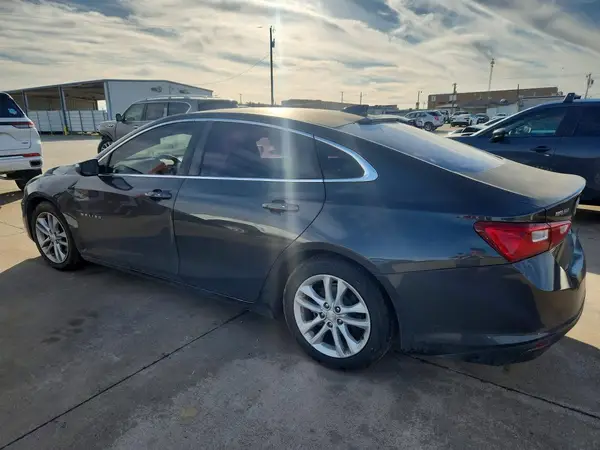 1G1ZE5STXHF107622 2017 CHEVROLET MALIBU - Image 2