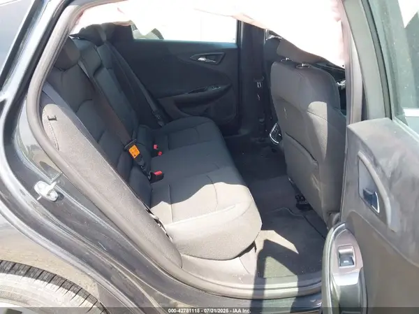1G1ZE5STXHF111900 2017 CHEVROLET MALIBU - Image 8
