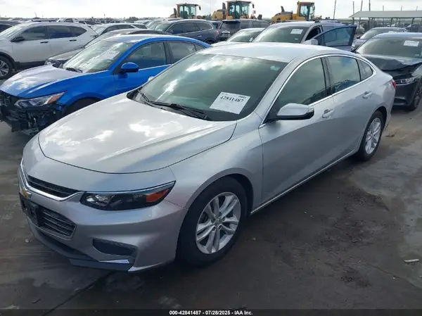 1G1ZE5STXHF118815 2017 CHEVROLET MALIBU - Image 2