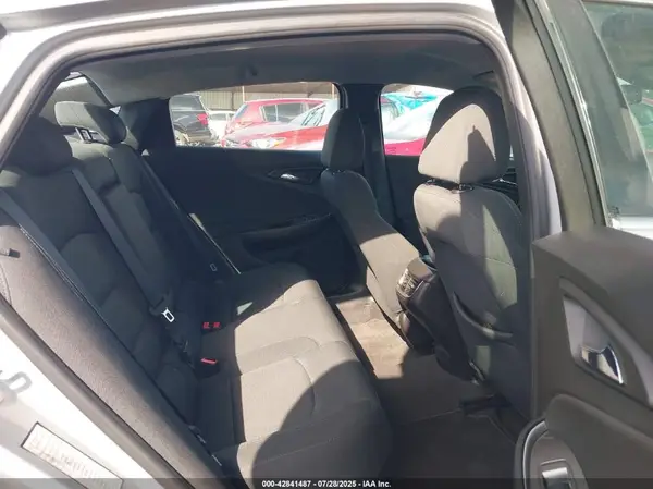 1G1ZE5STXHF118815 2017 CHEVROLET MALIBU - Image 8