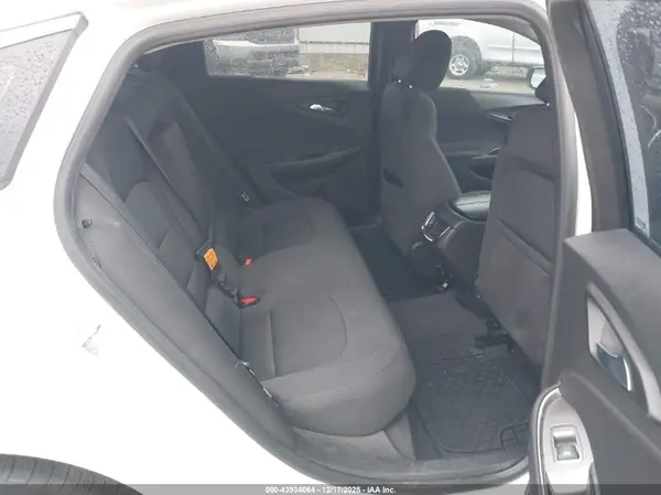 1G1ZE5STXHF121102 2017 CHEVROLET MALIBU - Image 8