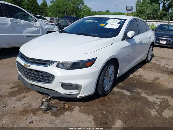 1G1ZE5STXHF130723 2017 CHEVROLET MALIBU - Image 2