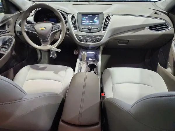 1G1ZE5STXHF132293 2017 CHEVROLET MALIBU - Image 8