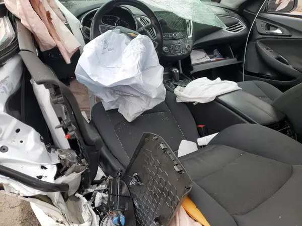 1G1ZE5STXHF140040 2017 CHEVROLET MALIBU - Image 8