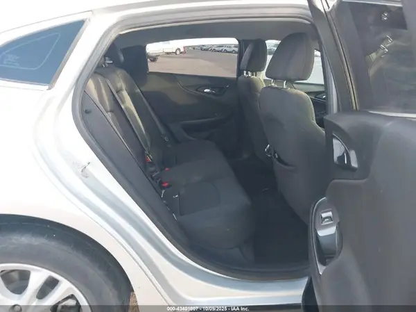 1G1ZE5STXHF153208 2017 CHEVROLET MALIBU - Image 8