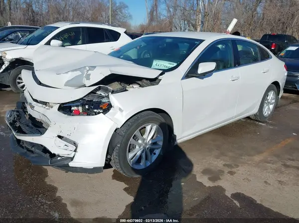 1G1ZE5STXHF155315 2017 CHEVROLET MALIBU - Image 2