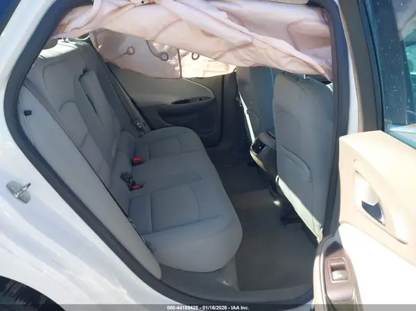 1G1ZE5STXHF156173 2017 CHEVROLET MALIBU - Image 8