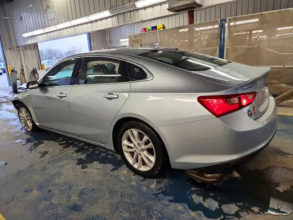 1G1ZE5STXHF169733 2017 CHEVROLET MALIBU - Image 2