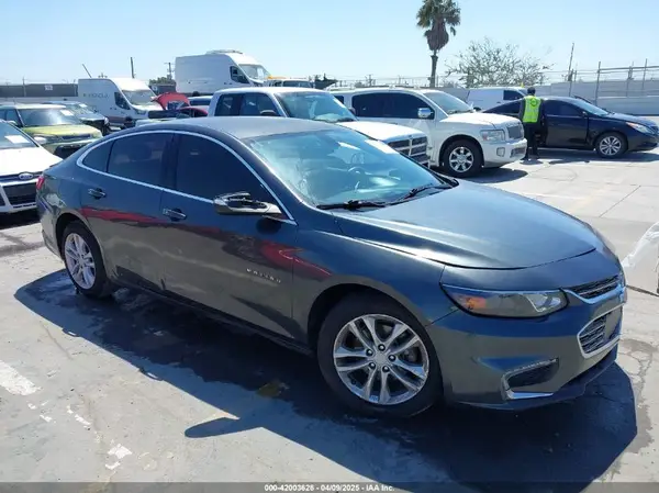 1G1ZE5STXHF180568 2017 CHEVROLET MALIBU - Image 1