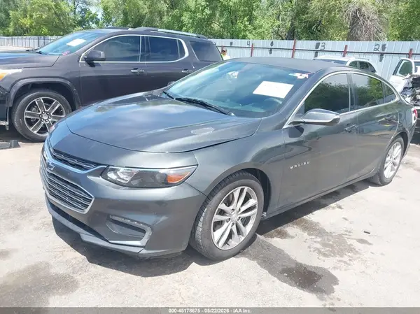 1G1ZE5STXHF180814 2017 CHEVROLET MALIBU - Image 2