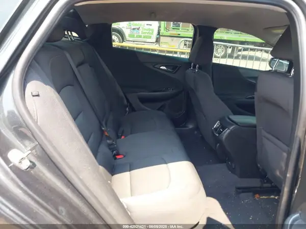 1G1ZE5STXHF184250 2017 CHEVROLET MALIBU - Image 8