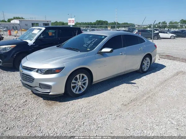 1G1ZE5STXHF189867 2017 CHEVROLET MALIBU - Image 2