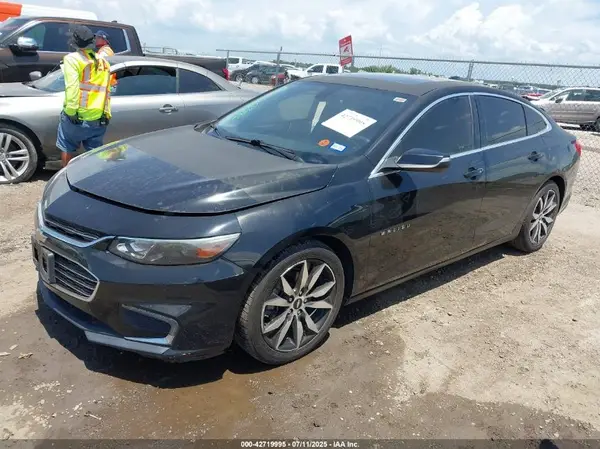 1G1ZE5STXHF204514 2017 CHEVROLET MALIBU - Image 2