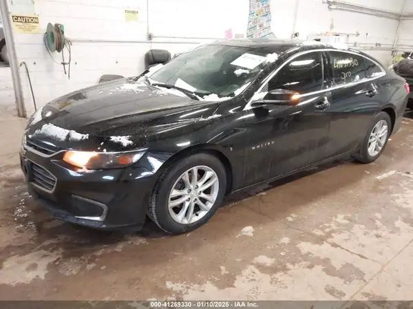 1G1ZE5STXHF207137 2017 CHEVROLET MALIBU - Image 2