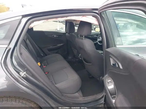 1G1ZE5STXHF230899 2017 CHEVROLET MALIBU - Image 8
