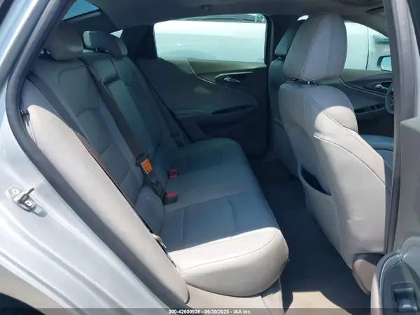 1G1ZE5STXHF232569 2017 CHEVROLET MALIBU - Image 8
