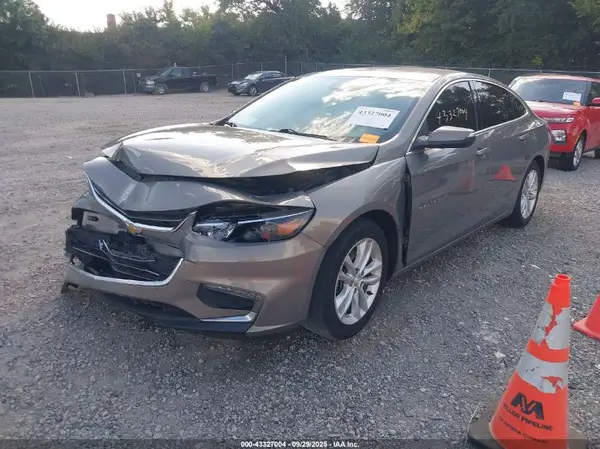 1G1ZE5STXHF252305 2017 CHEVROLET MALIBU - Image 2