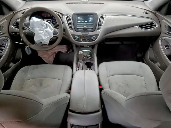 1G1ZE5STXHF262235 2017 CHEVROLET MALIBU - Image 8