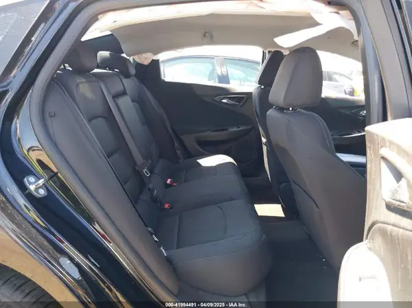1G1ZE5STXHF263594 2017 CHEVROLET MALIBU - Image 8