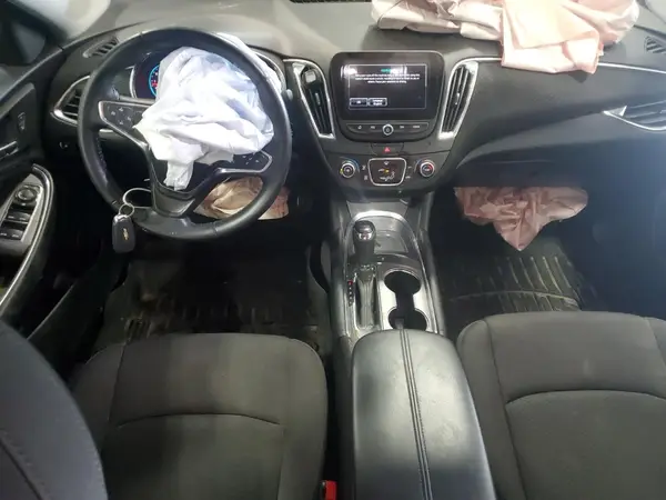 1G1ZE5STXHF270156 2017 CHEVROLET MALIBU - Image 8