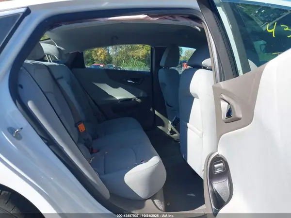 1G1ZE5STXHF275793 2017 CHEVROLET MALIBU - Image 8