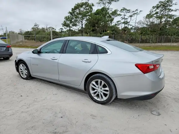 1G1ZE5STXHF286020 2017 CHEVROLET MALIBU - Image 2