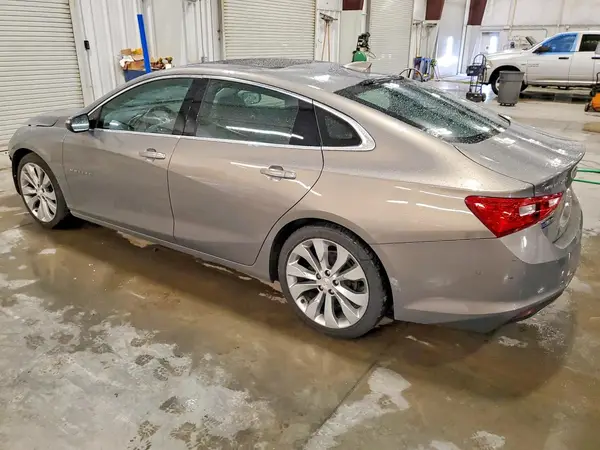 1G1ZE5SX5JF212674 2018 CHEVROLET MALIBU - Image 2