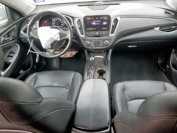 1G1ZE5SX6LF057040 2020 CHEVROLET MALIBU - Image 8