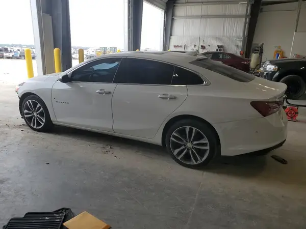1G1ZE5SX7KF201810 2019 CHEVROLET MALIBU - Image 2