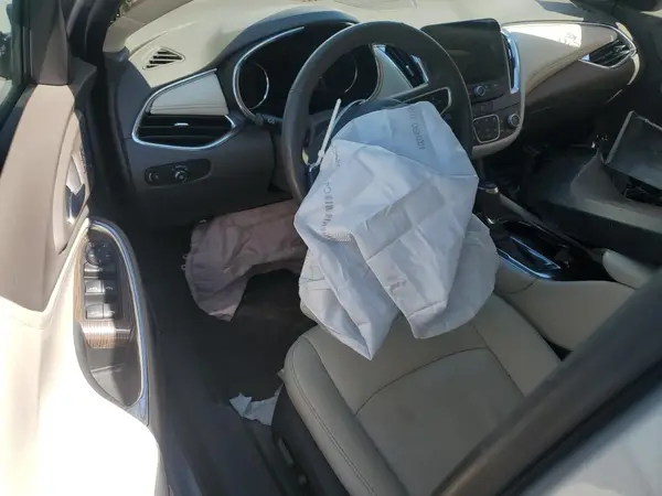 1G1ZE5SXXKF120316 2019 CHEVROLET MALIBU - Image 8