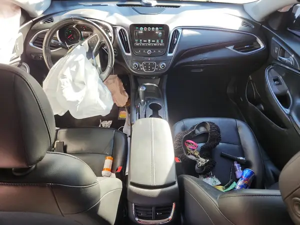 1G1ZF5SU0JF101792 2018 CHEVROLET MALIBU - Image 8