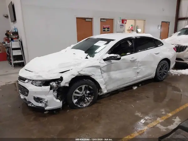 1G1ZF5SU0JF163564 2018 CHEVROLET MALIBU - Image 2