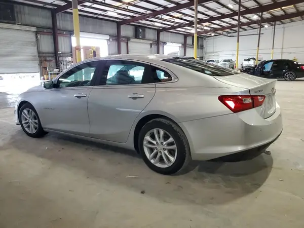 1G1ZF5SU2JF240239 2018 CHEVROLET MALIBU - Image 2